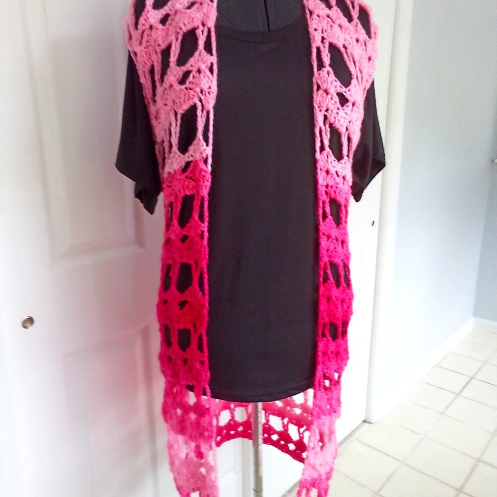 Hand Crafted Cover-up/Vest, Size S/M, Color Pink.